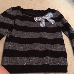 Black and grey long sleeve shirt